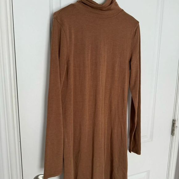 Kit and Ace Turtleneck Dress XS - Picture 7 of 11